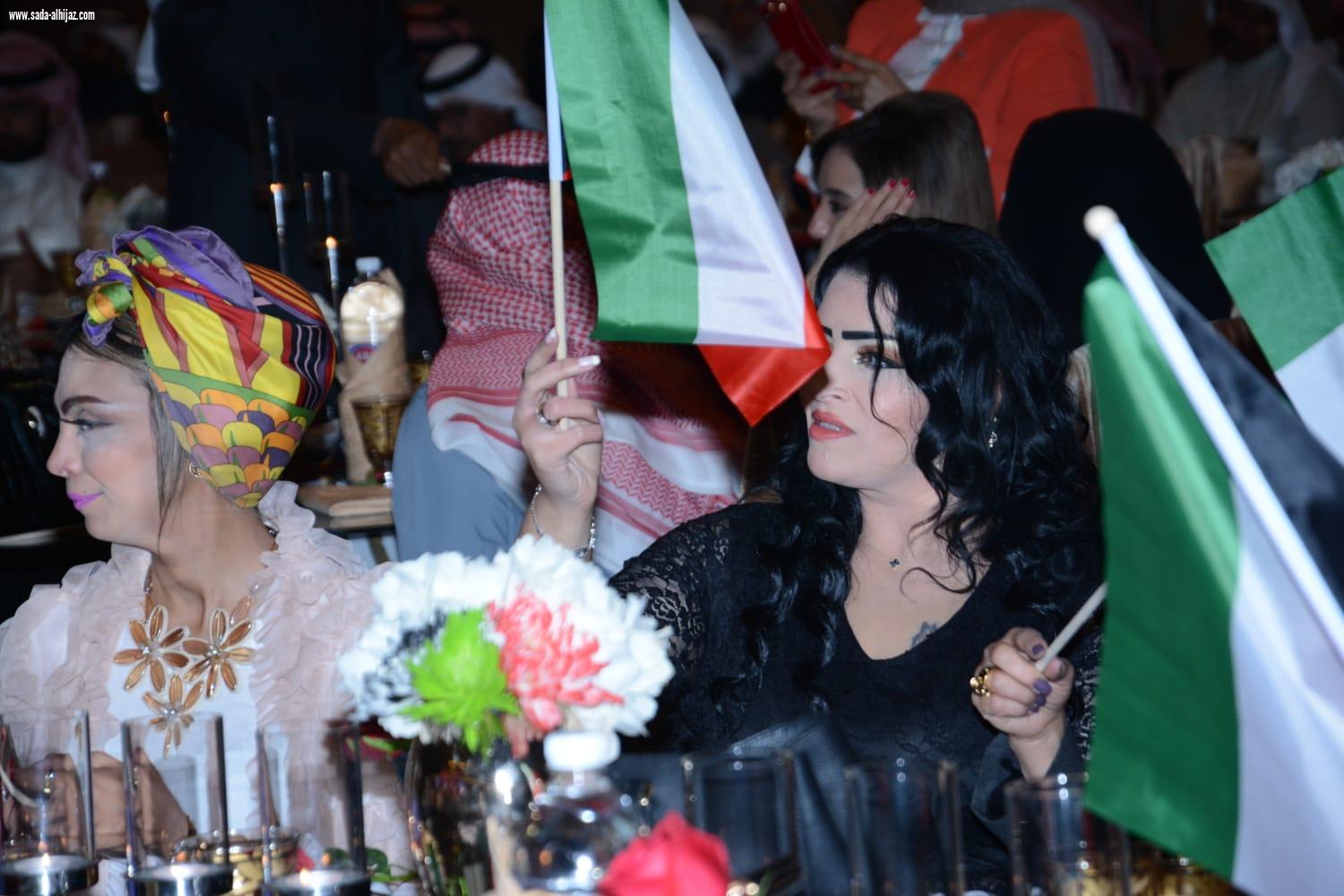 الشيخة انتصار الصباح تجمع شعراء الخليج في ( نعم صباح )